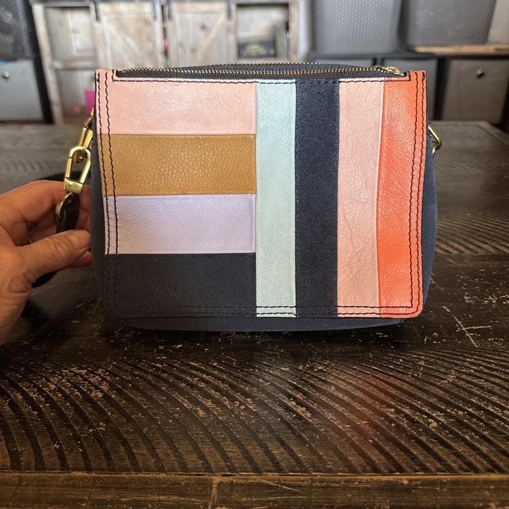 Vintage Fossil leather Navy And Striped Purse Leather/ Suede Colorful Stripes